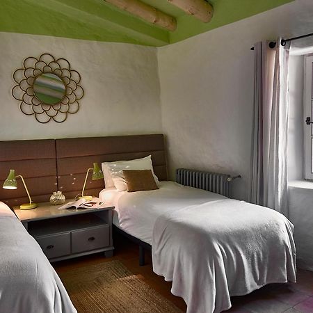 Sitges Hill Retreats-Masia Nur 22 Bedrooms Divided Over 9 Houses For Max 44 Guests กันเยเยส ภายนอก รูปภาพ