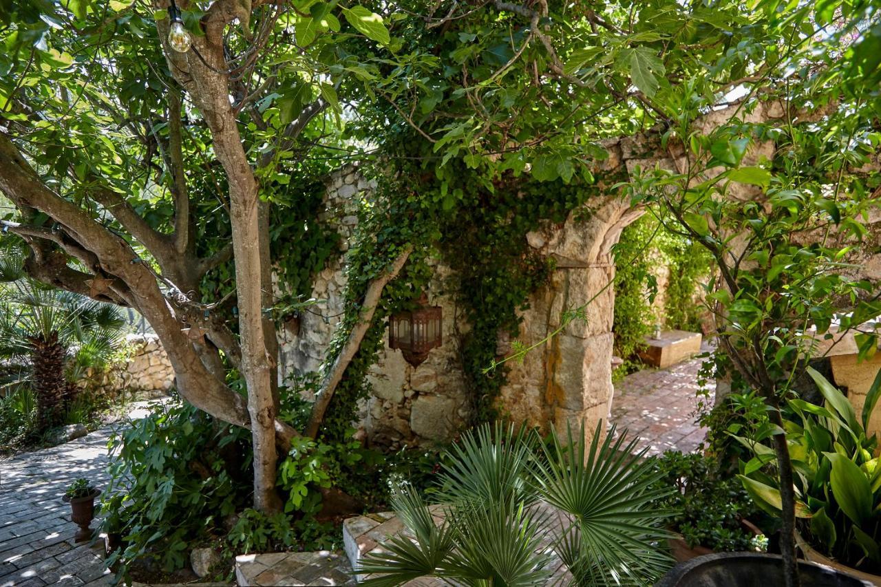 Sitges Hill Retreats-Masia Nur 22 Bedrooms Divided Over 9 Houses For Max 44 Guests กันเยเยส ภายนอก รูปภาพ